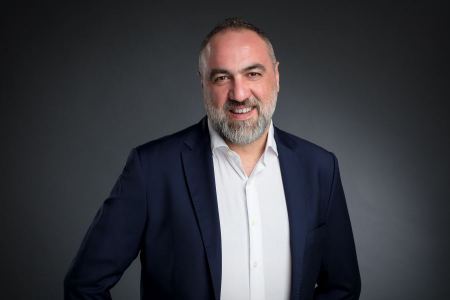 هيلينك.مي تطرح "ميزة كسب المال" لصانعي المحتوى